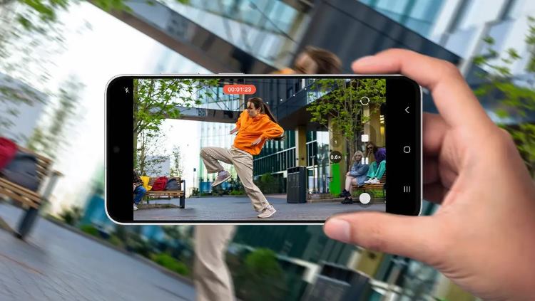 Galaxy S26 FE Bawa One UI 9 dan Galaxy AI yang Lebih Pintar