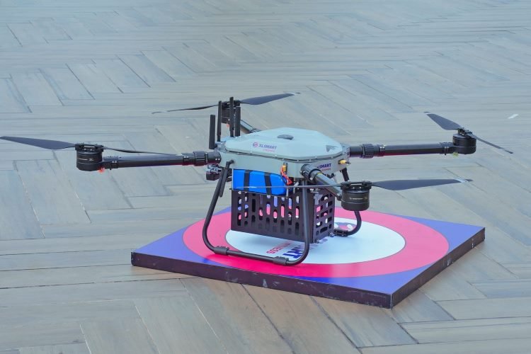 XLSMART dan ASTRAtech Luncurkan Drone Distribusi Logistik