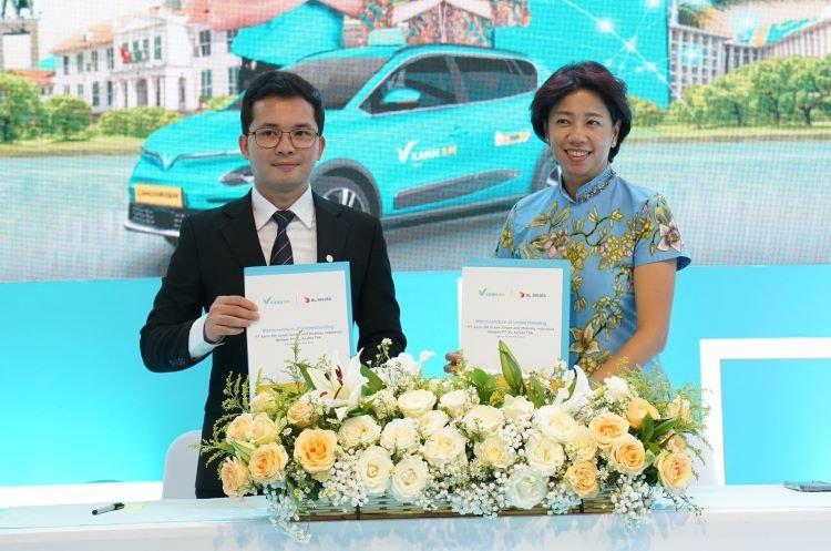 XL Axiata dan Xanh SM Jalin Kerja Sama Taksi Listrik IoT