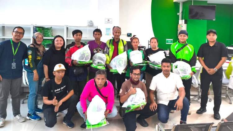 Gojek Bantu Mitra Driver Korban Kebakaran Senen