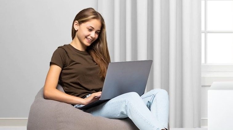 Polytron Rilis 3 Laptop Perdana 5 Agustus