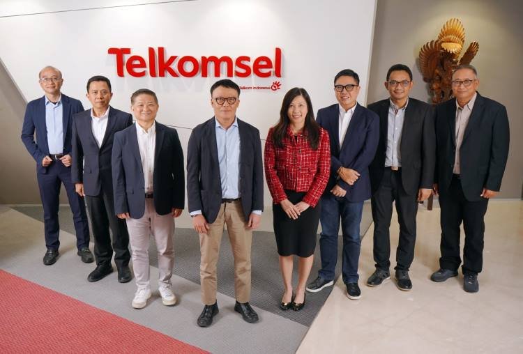 Nugroho Tetap Dirut dan Diaz FM Hendropriyono Jadi Komut Telkomsel