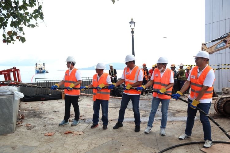Kabel Penghubung 2 Benua Telin Mendarat di Manado
