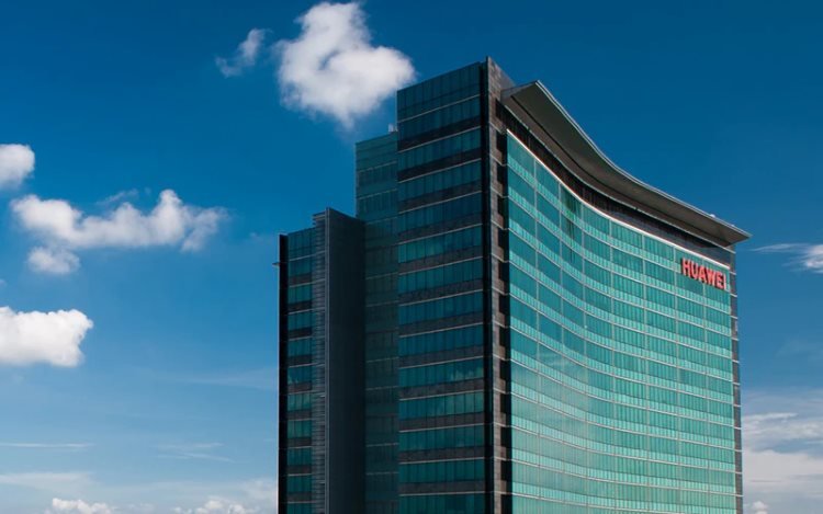 Huawei Lawan AS dengan Investasi di 60 Perusahaan Chip