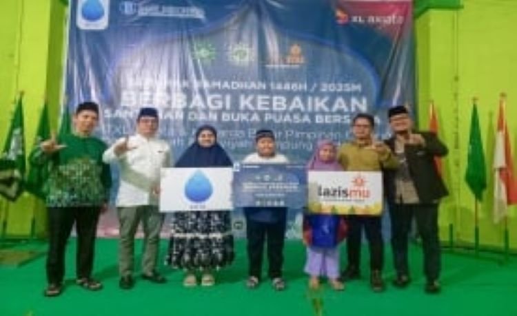 Karyawan XL Axiata Berbagi Kebaikan di Sumatra