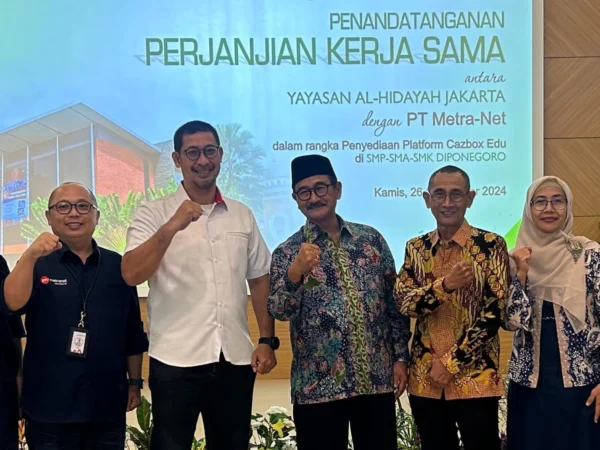 Metranet Perkenalkan Solusi Pendidikan Cazbox