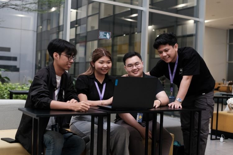BINUS Gandeng Microsoft Integrasikan AI di Kampus