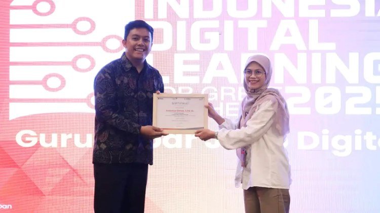 Telkom Digitalisasi 5 SMA/SMK di Wilayah Ciayumajakuning