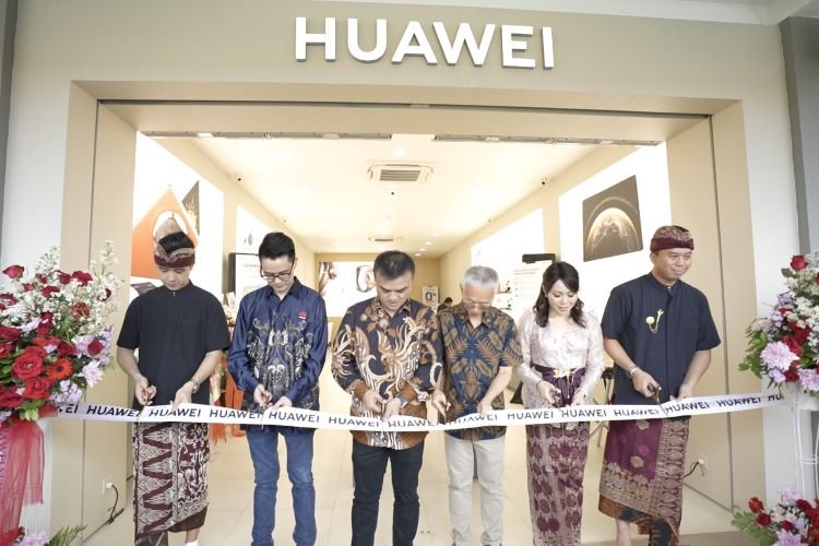 HUAWEI Experience Store Hadir di Mal Bali Galeria