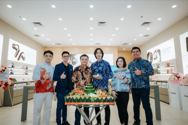HUAWEI Experience Store Hadir di Cibinong City Mall