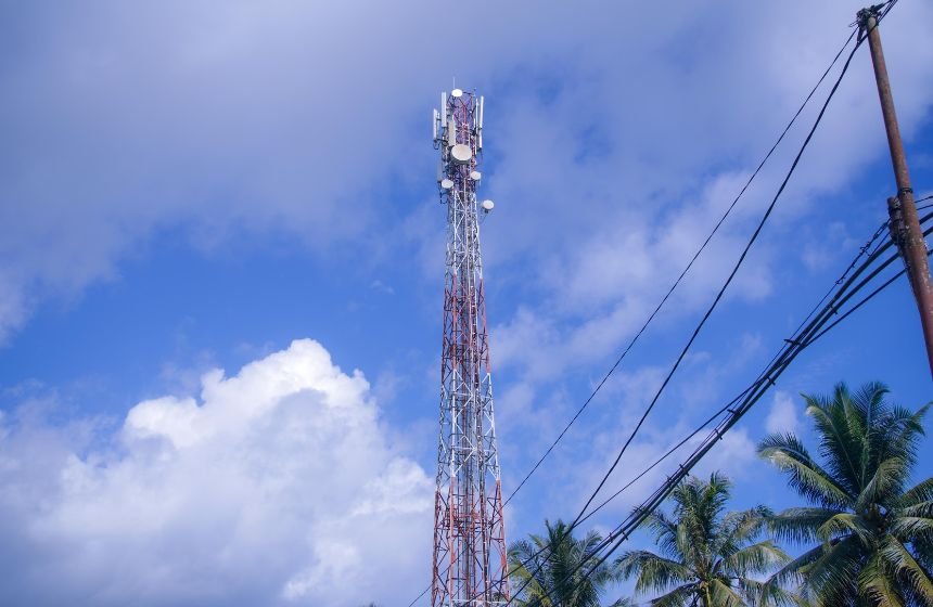 Indosat Perkuat Jaringan Internet di Nias