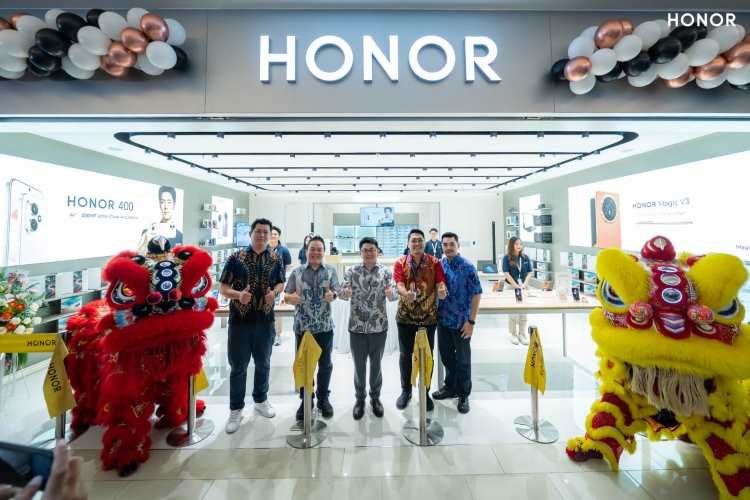 HONOR Experience Store Hadir di Gandaria City