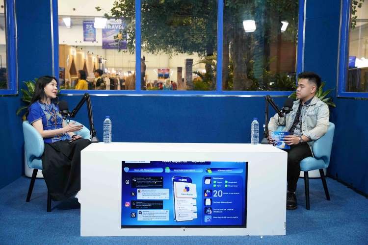 Mobile Banking BCA Layani 43 Juta Rekening