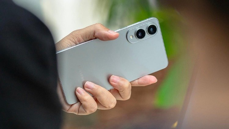 Ini Harga Resmi Galaxy S25 Edge di Indonesia
