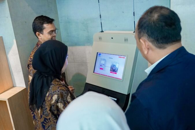 Telkomsel Uji Coba Registrasi Biometrik