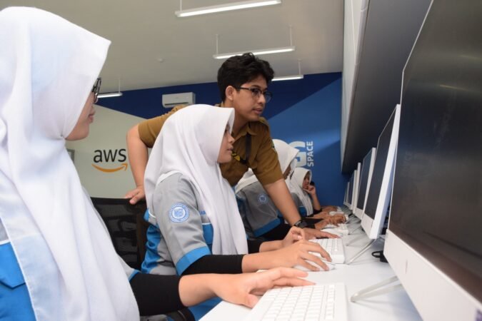 AWS Think Big Space di Karawang Jadi yang Pertama di Asean