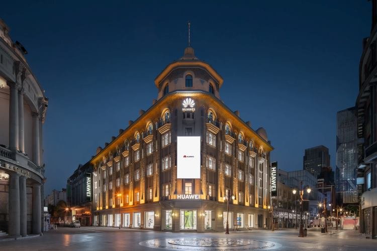 Huawei Ekspansi Bangun Pabrik Chip AI dan Ponsel