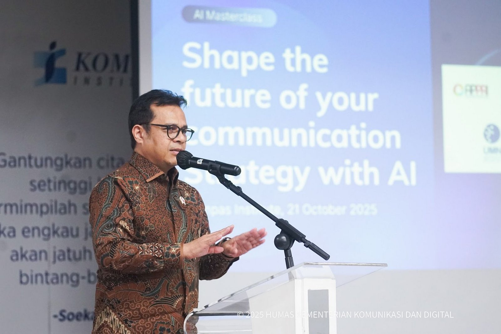 AI Jangan Sampai Gantikan Peran Manusia